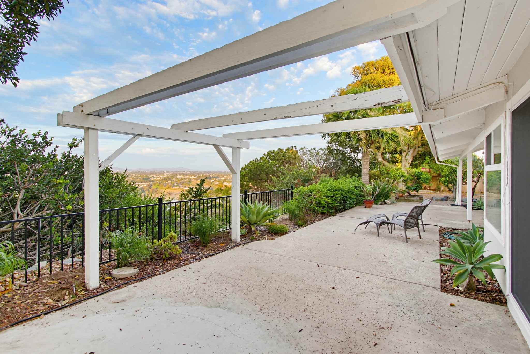 Virtual tour photo 65 of 81 for 5605 Soledad Mountain Rd