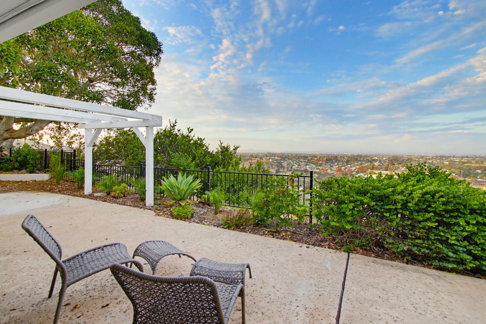 Virtual tour photo 75 of 81 for 5605 Soledad Mountain Rd