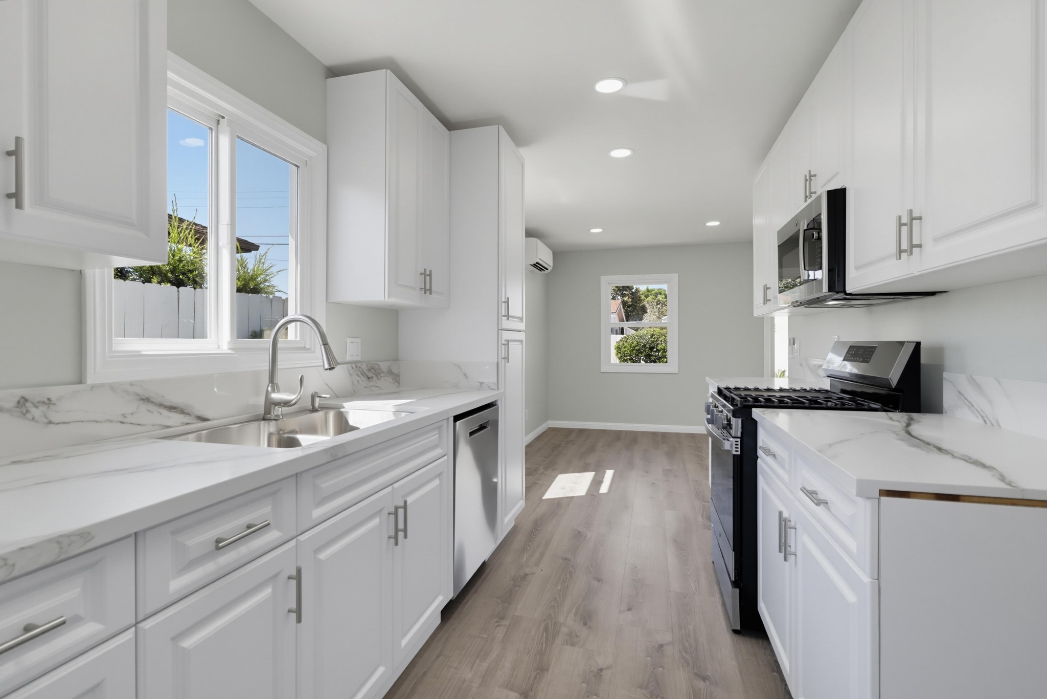 Virtual tour photo 16 of 41 for 5609 Barclay Ave