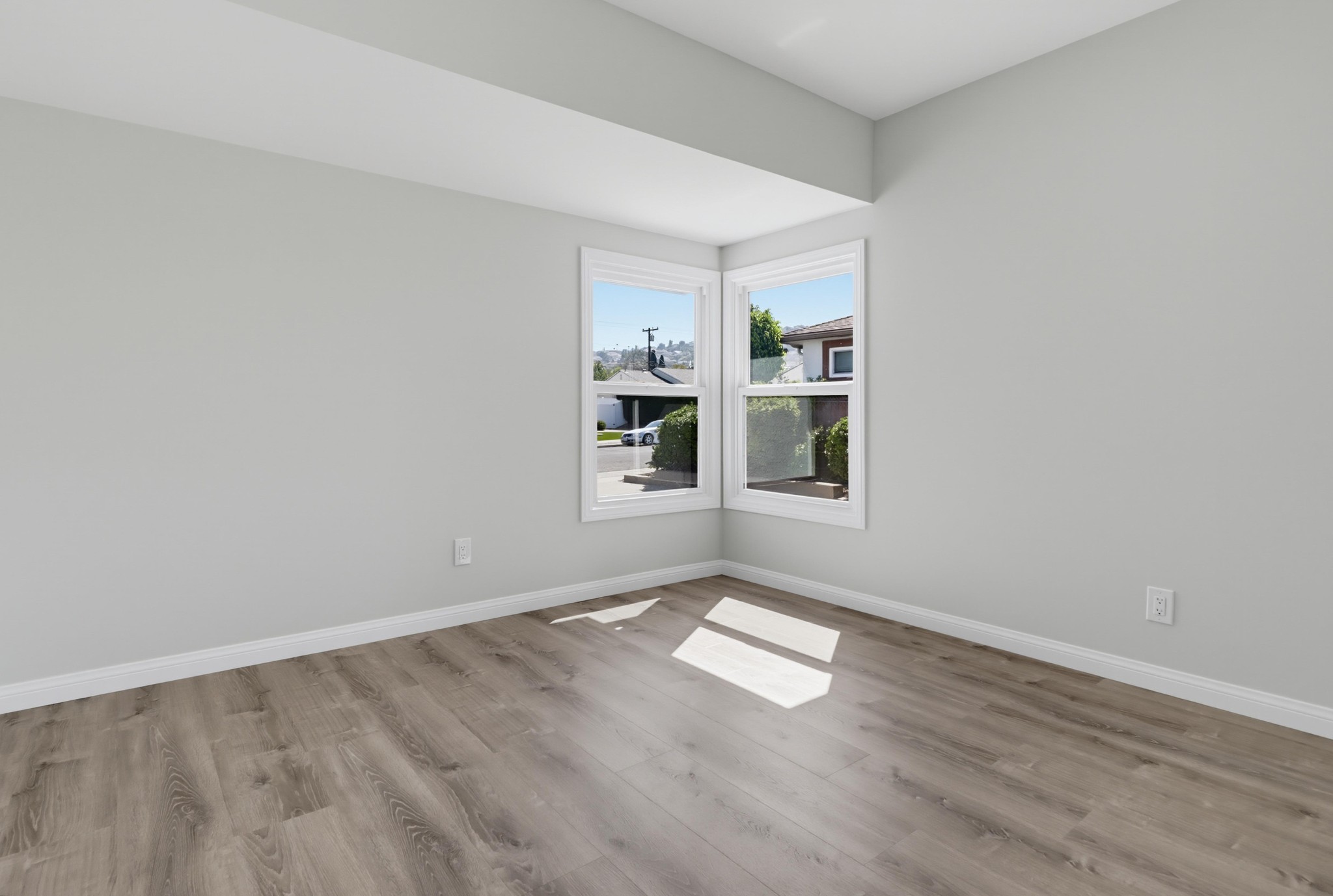 Virtual tour photo 19 of 41 for 5609 Barclay Ave