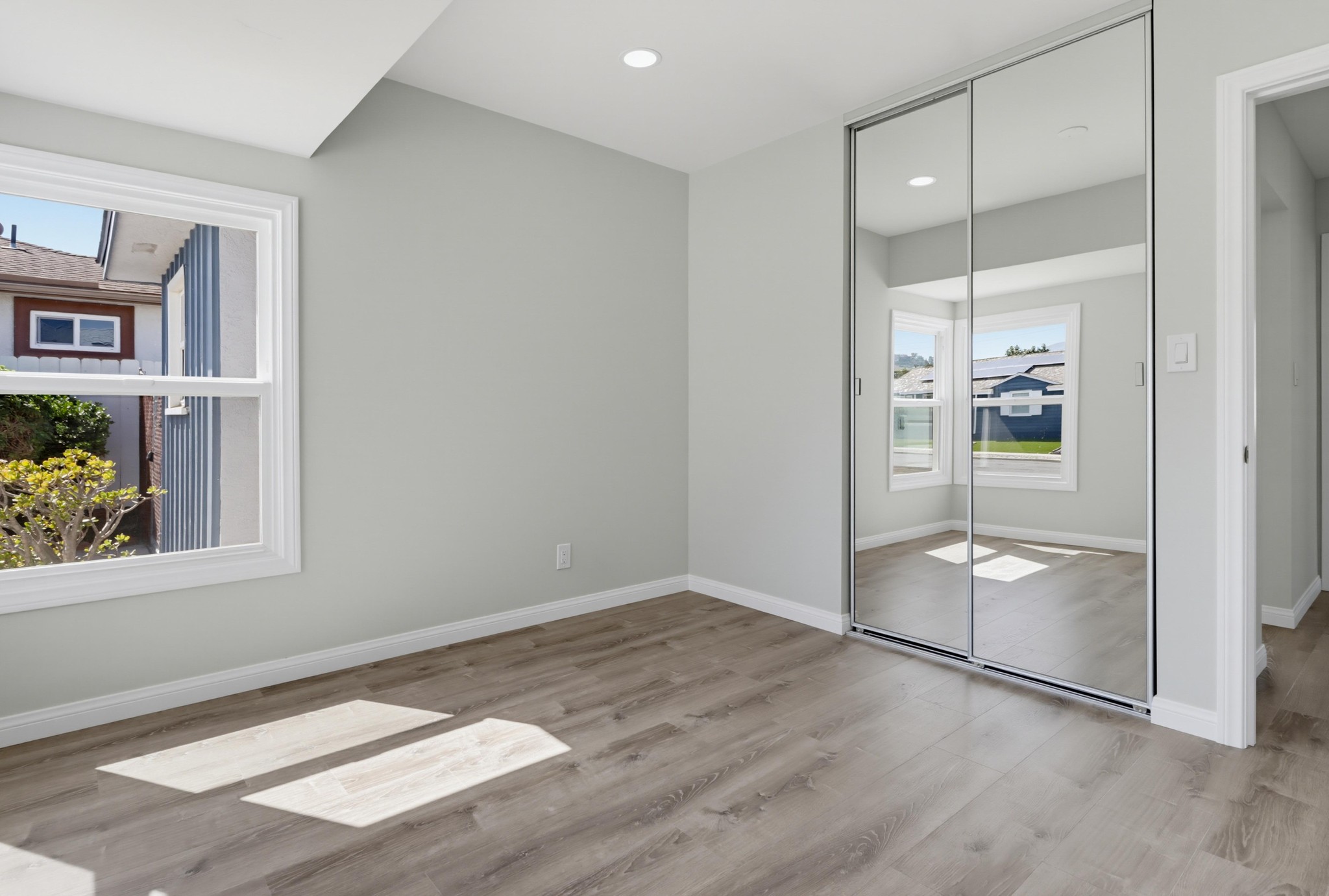Virtual tour photo 20 of 41 for 5609 Barclay Ave