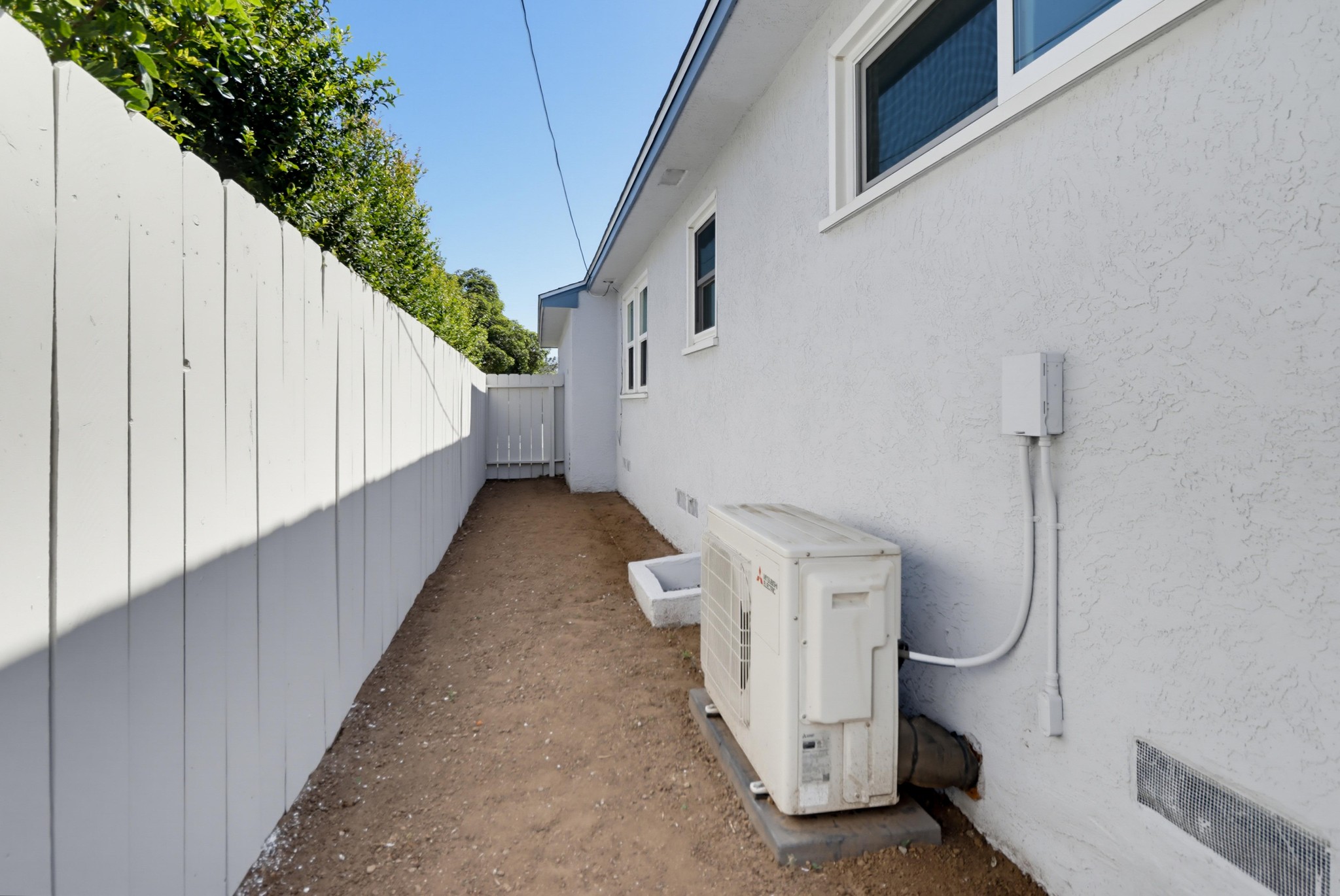 Virtual tour photo 29 of 41 for 5609 Barclay Ave