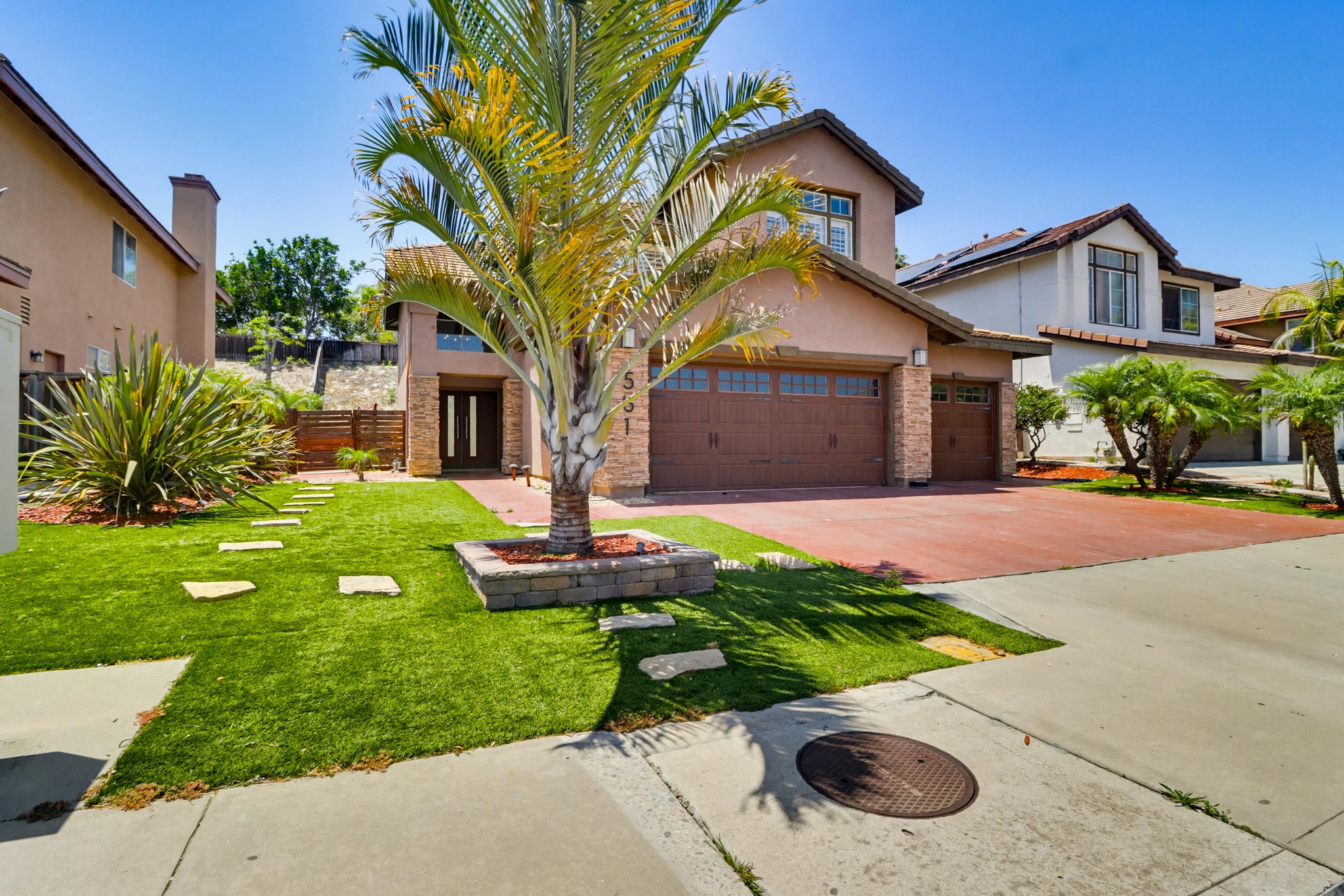 Virtual tour photo 1 of 79 for 561 Bayona Loop