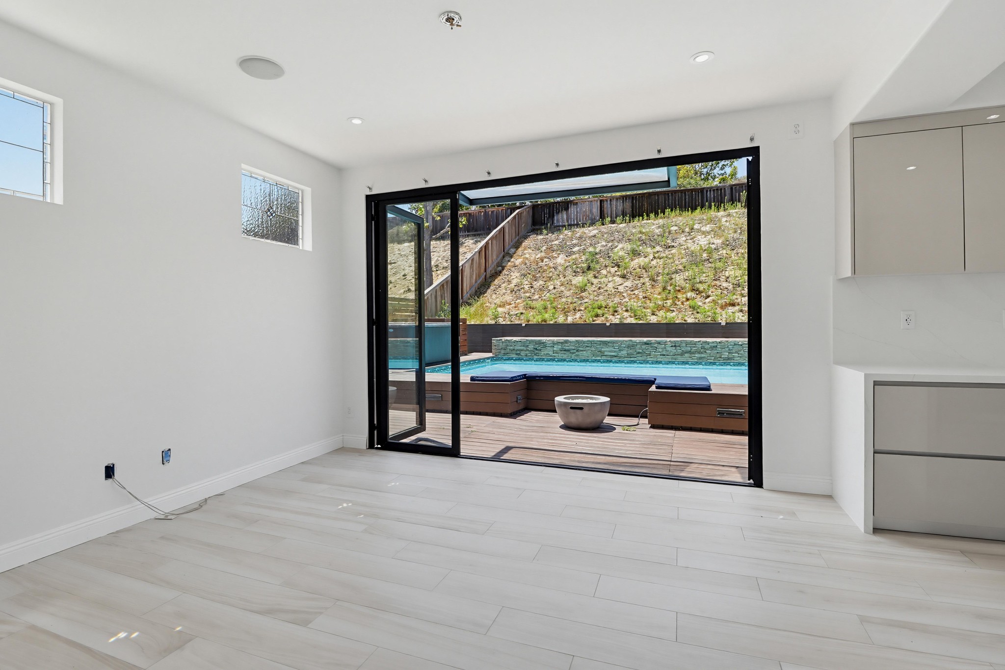 Virtual tour photo 11 of 79 for 561 Bayona Loop