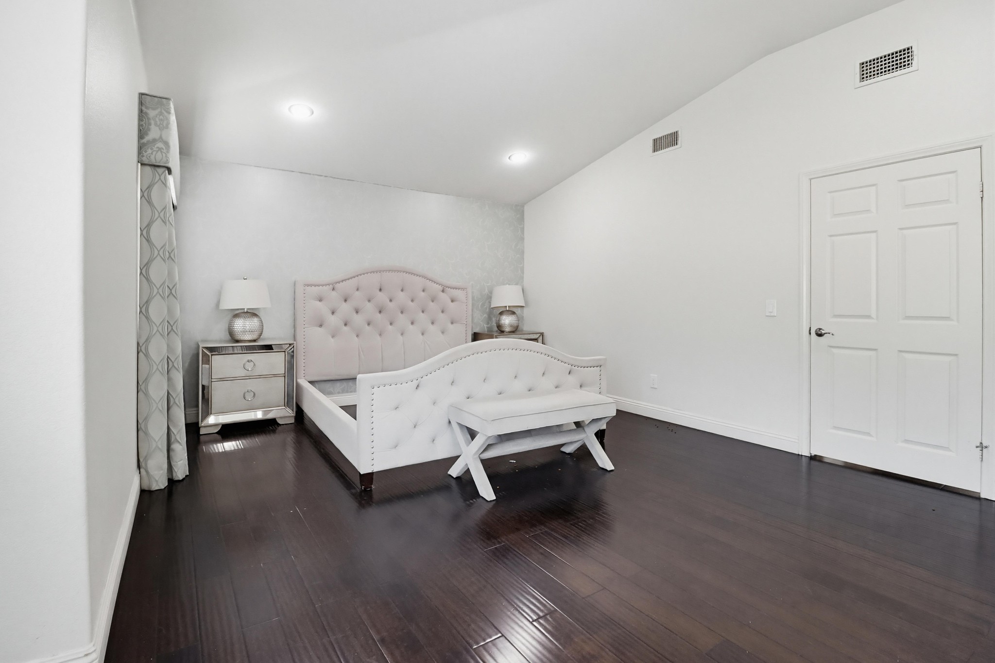 Virtual tour photo 33 of 79 for 561 Bayona Loop
