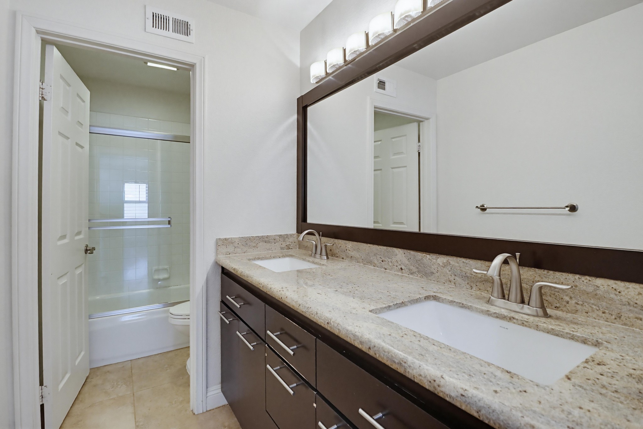 Virtual tour photo 49 of 79 for 561 Bayona Loop