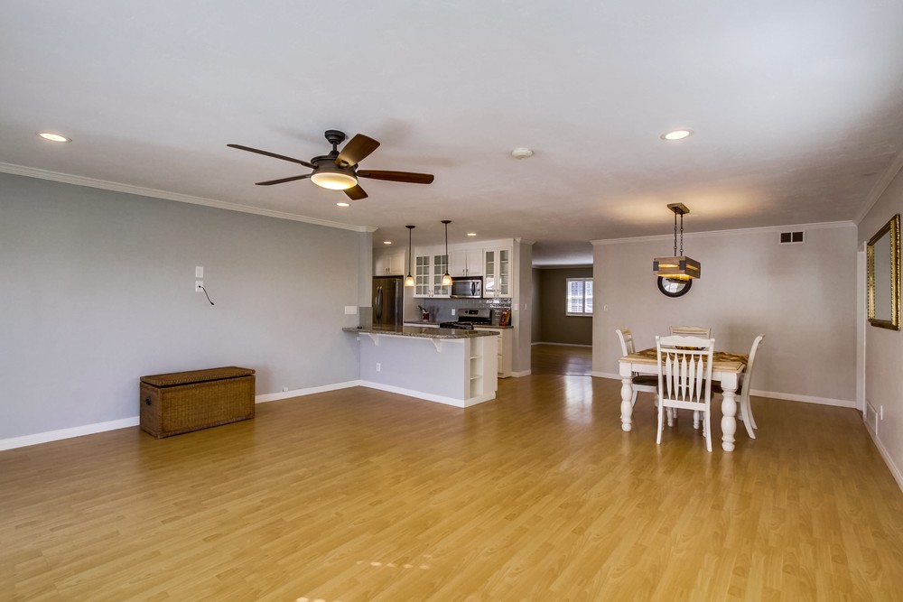 Virtual tour photo 10 of 34 for 5610 Raymar Ave