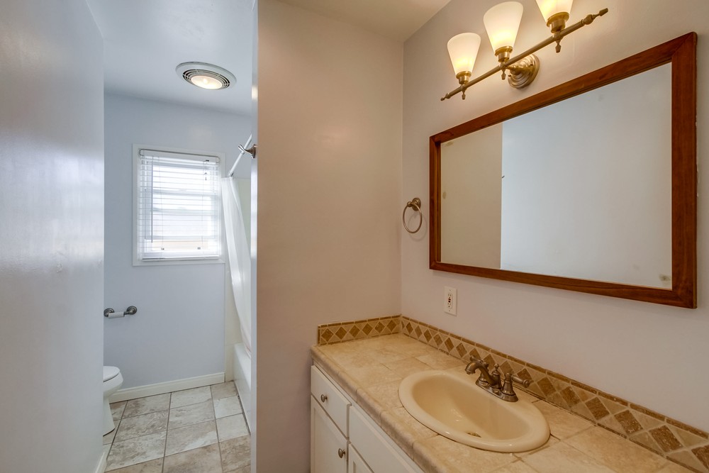 Virtual tour photo 26 of 34 for 5610 Raymar Ave
