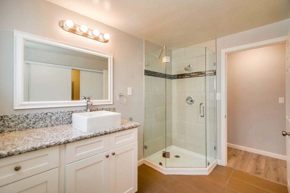 Virtual tour photo 36 of 50 for 5615 Winchester St