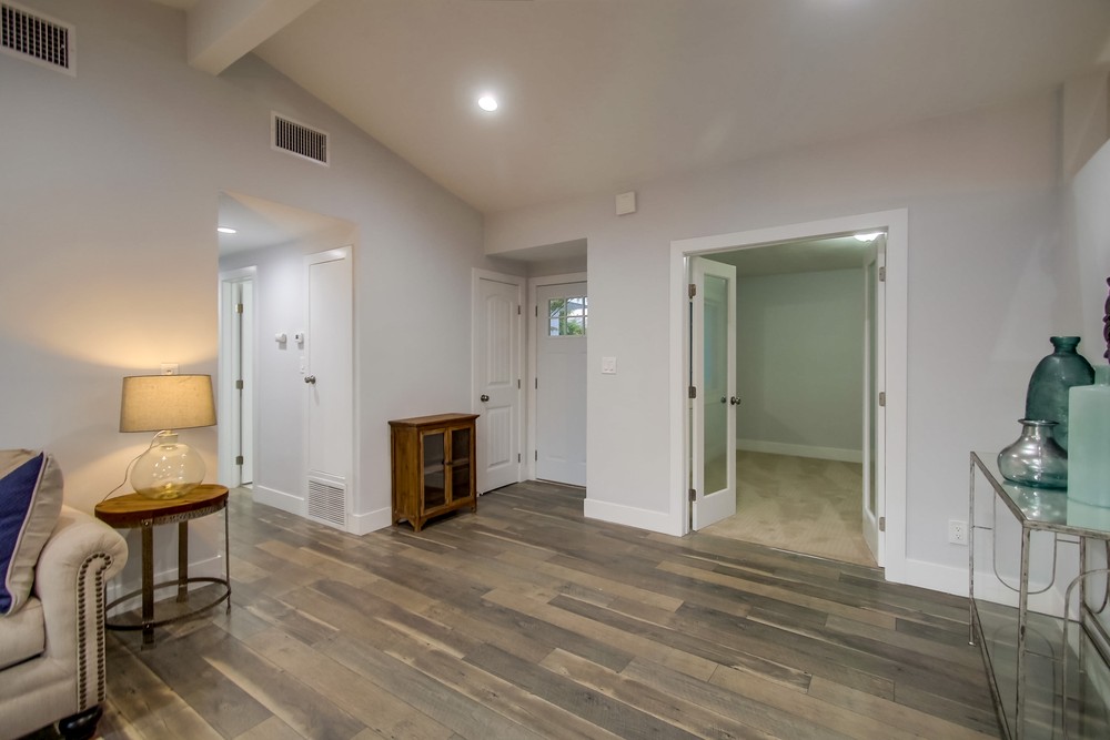 Virtual tour photo 22 of 79 for 5617 Easton Ave