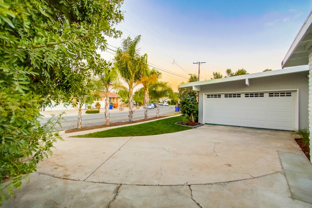 Virtual tour photo 61 of 79 for 5617 Easton Ave