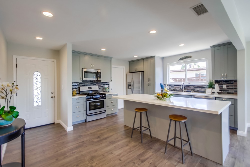Virtual tour photo 10 of 44 for 562 Maitland Ave
