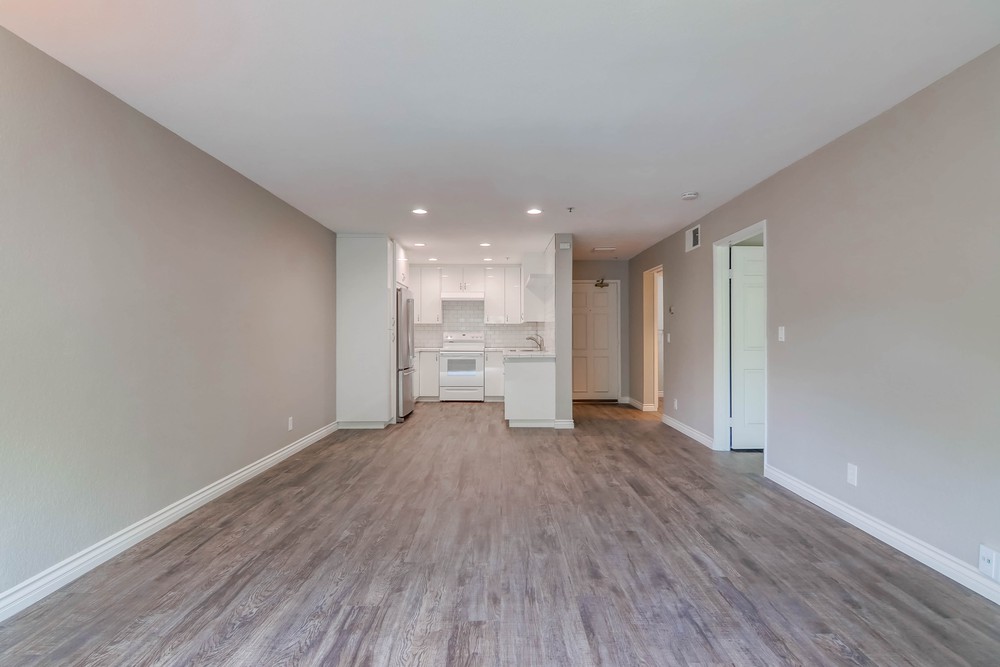 Virtual tour photo 9 of 43 for 5645 Friars Rd