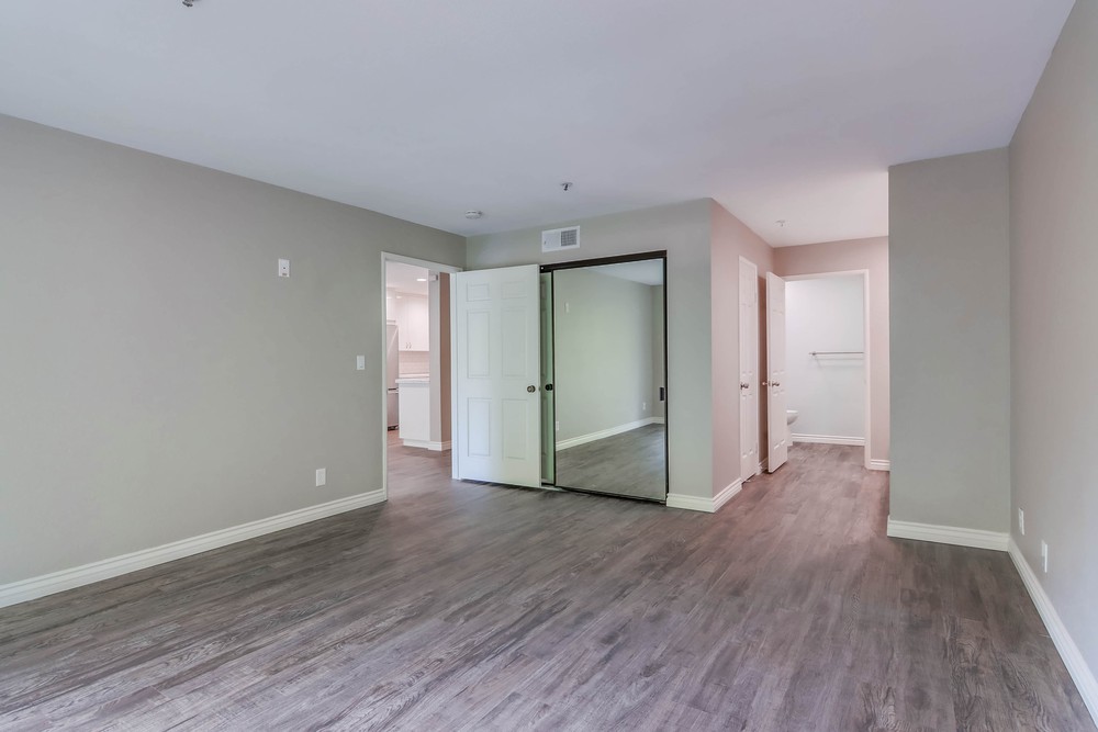Virtual tour photo 21 of 43 for 5645 Friars Rd