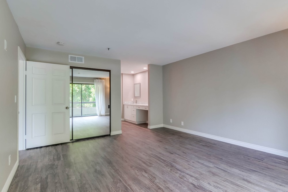 Virtual tour photo 22 of 43 for 5645 Friars Rd