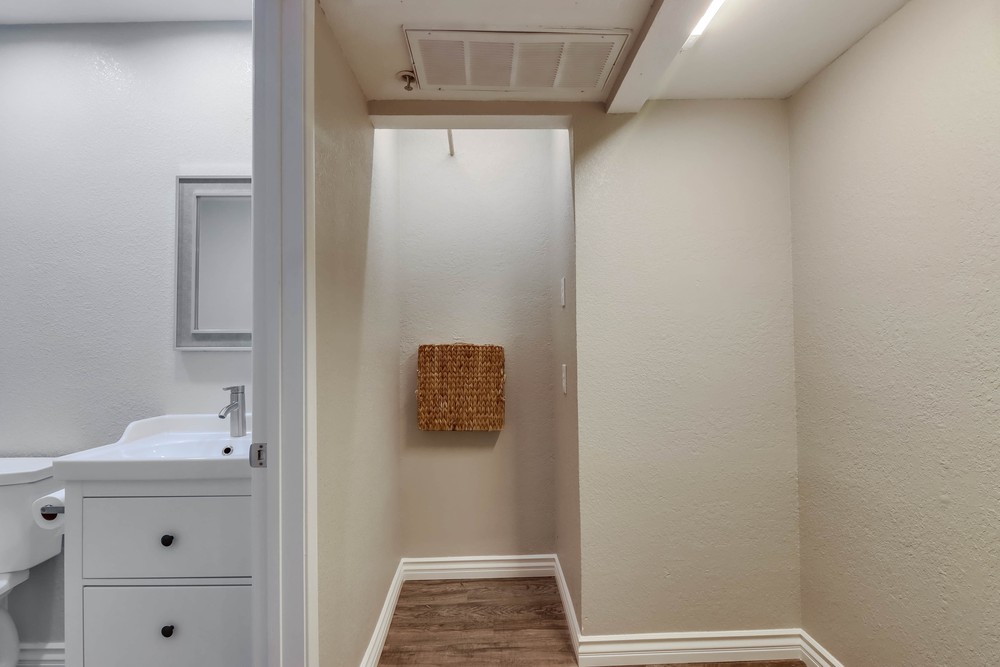 Virtual tour photo 29 of 43 for 5645 Friars Rd