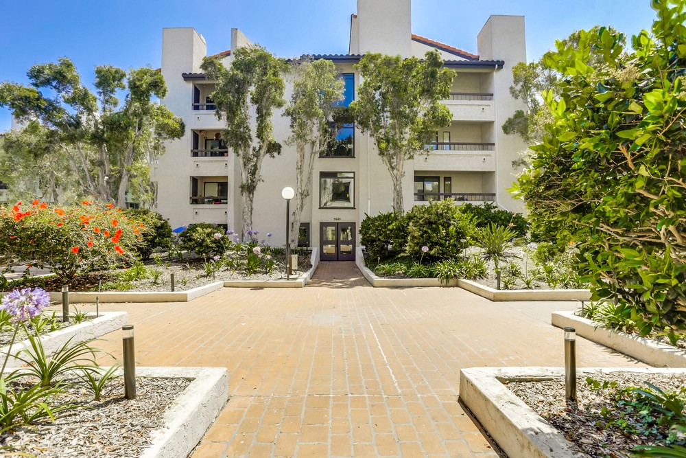 Virtual tour photo 1 of 35 for 5645 Friars Rd