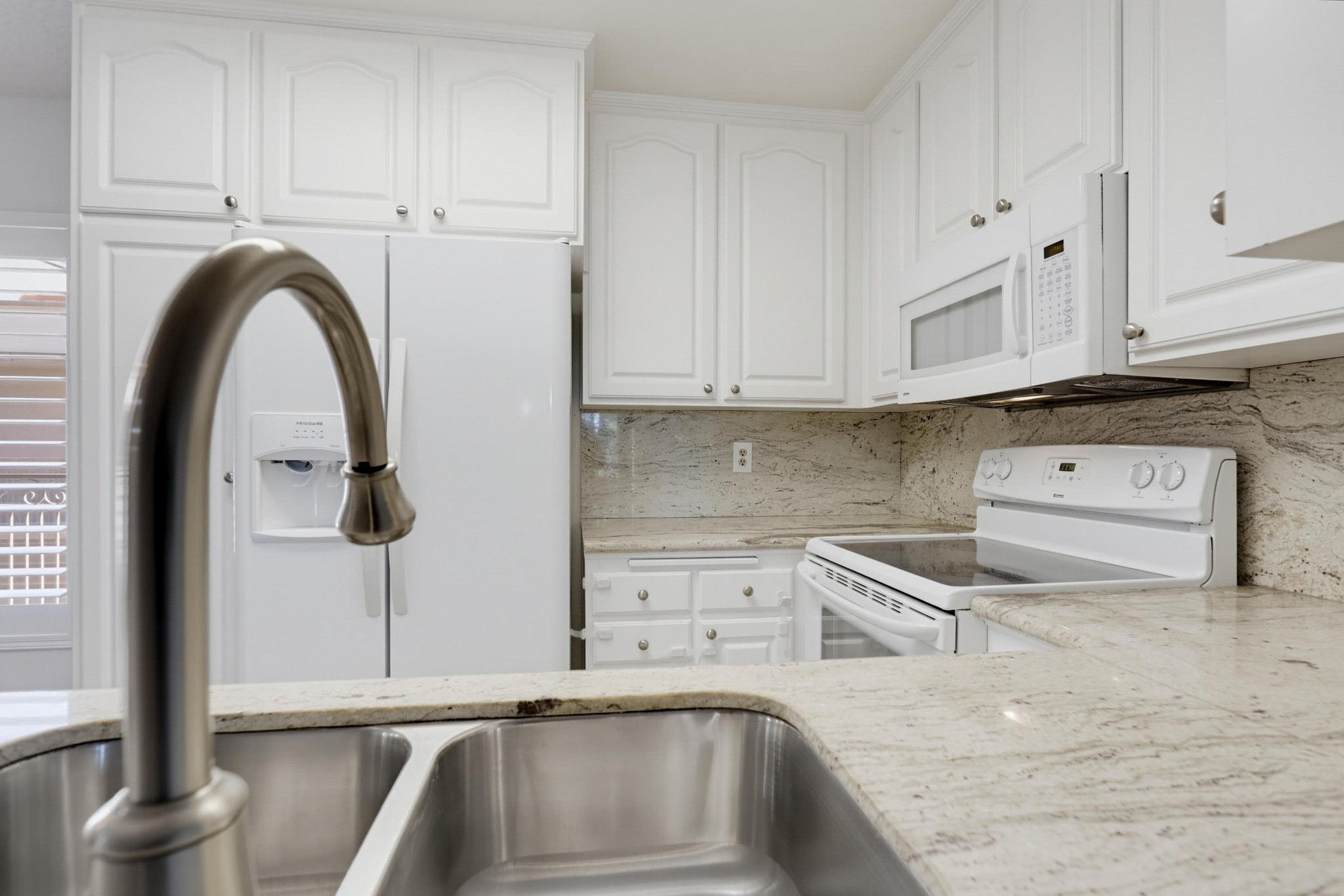 Virtual tour photo 14 of 36 for 5649 Lake Park Way