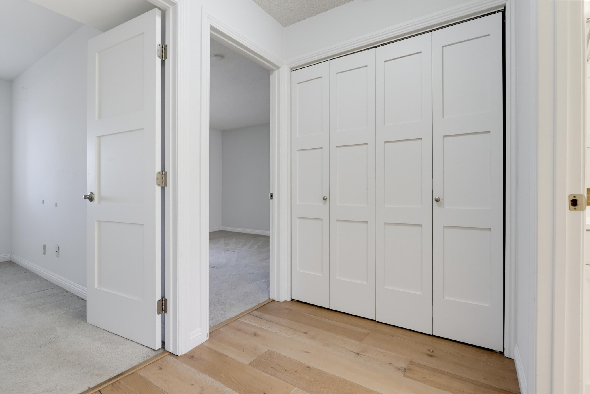 Virtual tour photo 17 of 36 for 5649 Lake Park Way