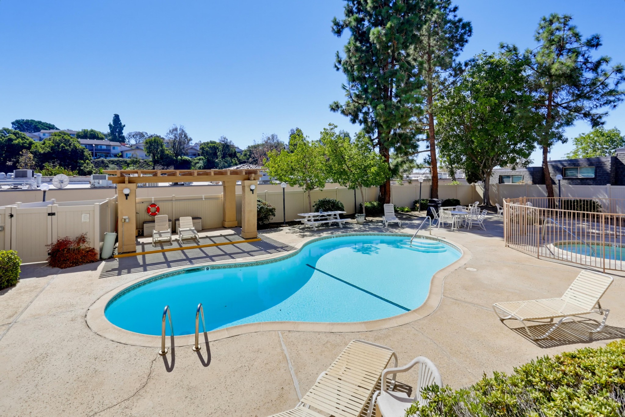 Virtual tour photo 31 of 36 for 5649 Lake Park Way