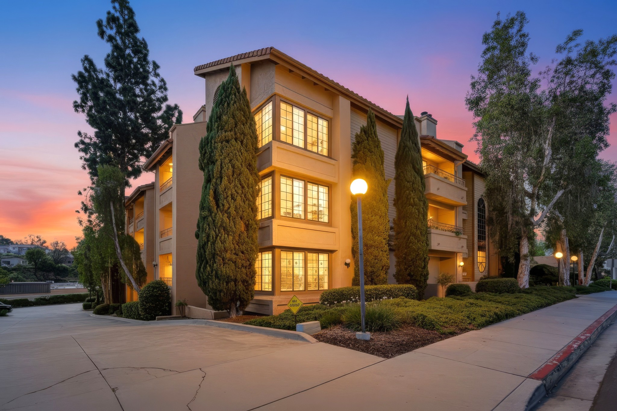 Virtual tour photo 36 of 36 for 5649 Lake Park Way