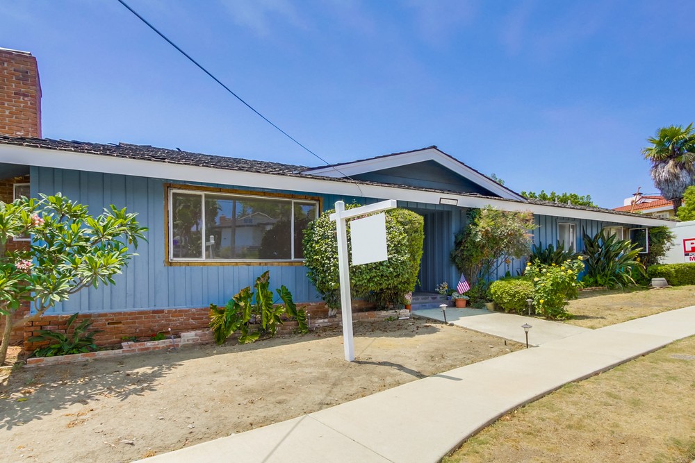 Virtual tour photo 4 of 49 for 5652 Helena Pl