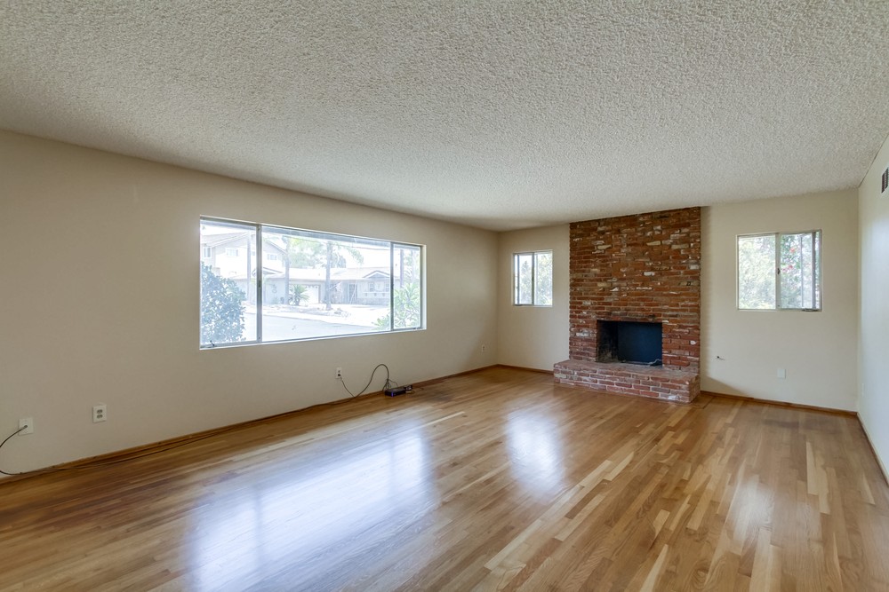 Virtual tour photo 7 of 49 for 5652 Helena Pl