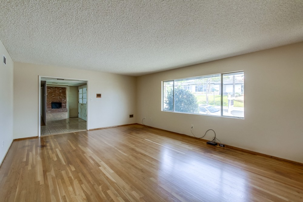 Virtual tour photo 9 of 49 for 5652 Helena Pl