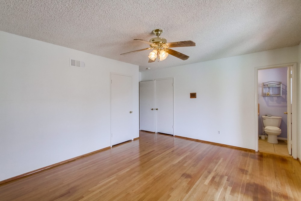 Virtual tour photo 22 of 49 for 5652 Helena Pl