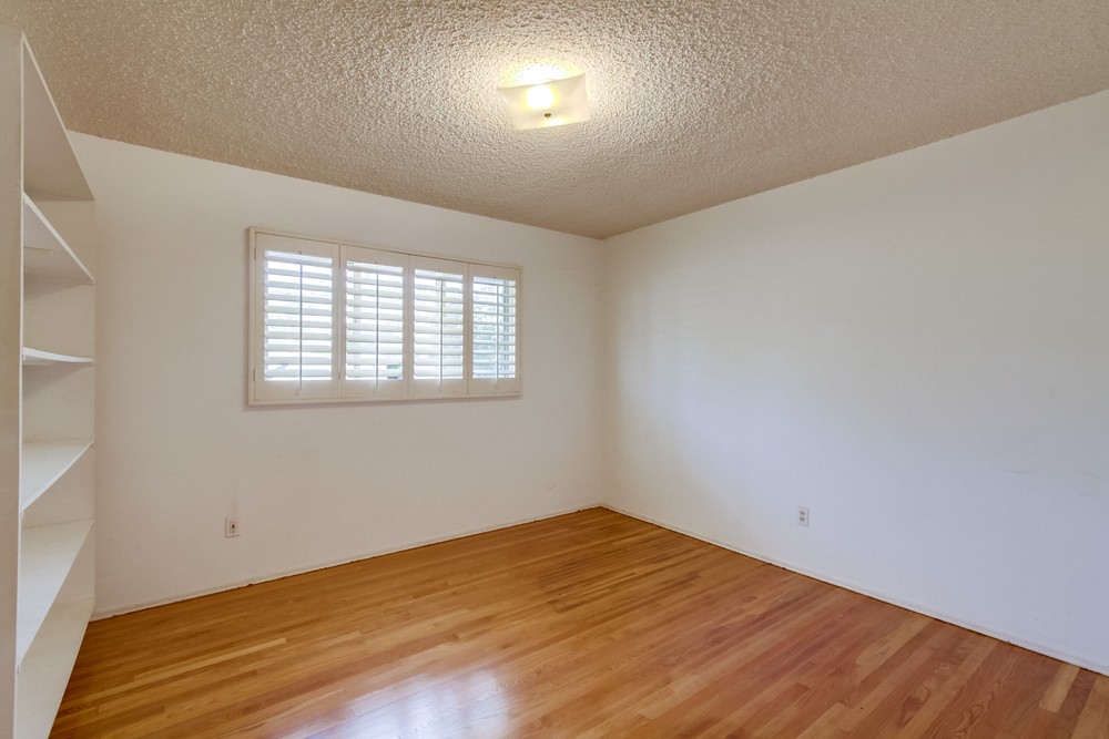 Virtual tour photo 25 of 49 for 5652 Helena Pl