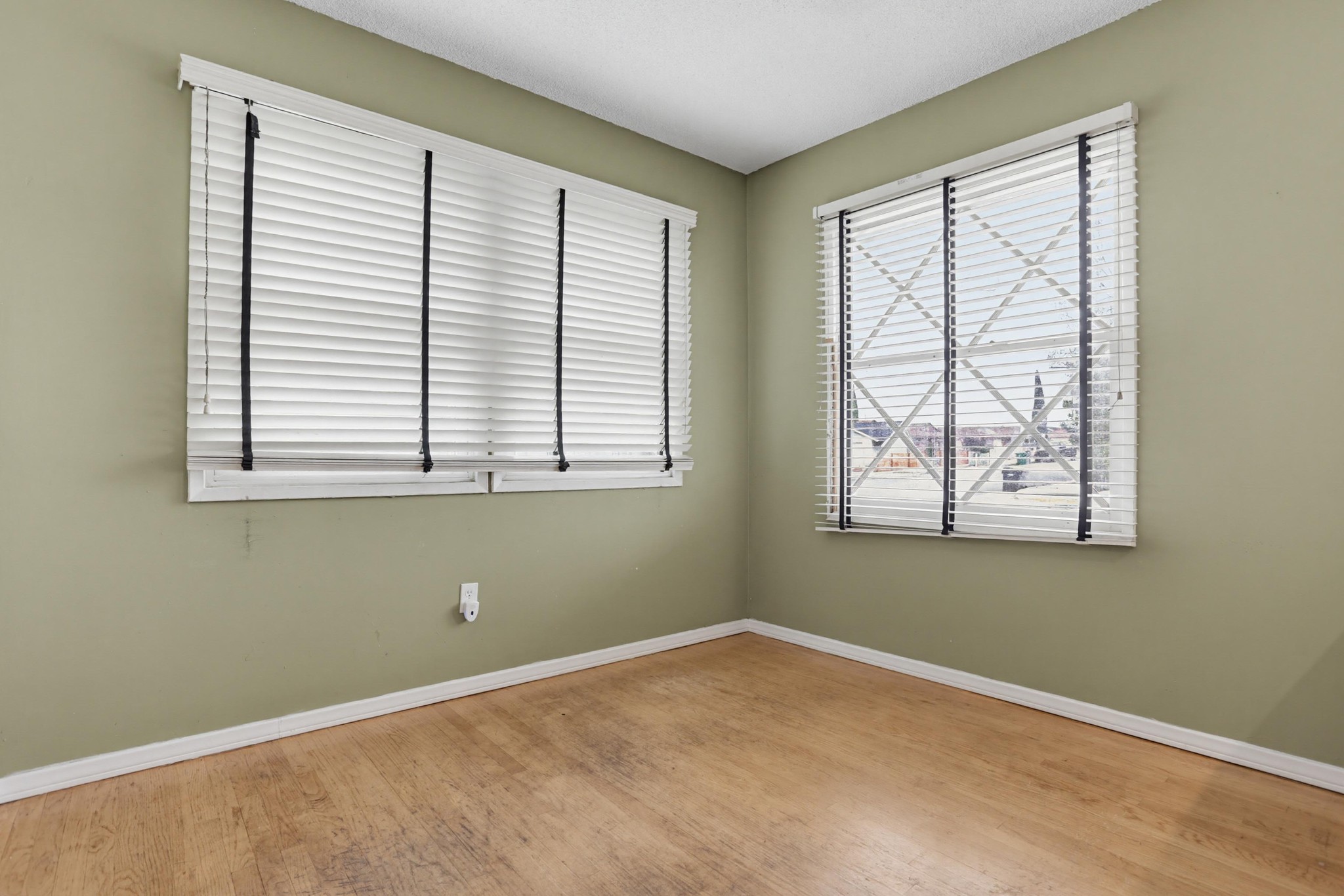 Virtual tour photo 9 of 35 for 5653 Kelton Ct