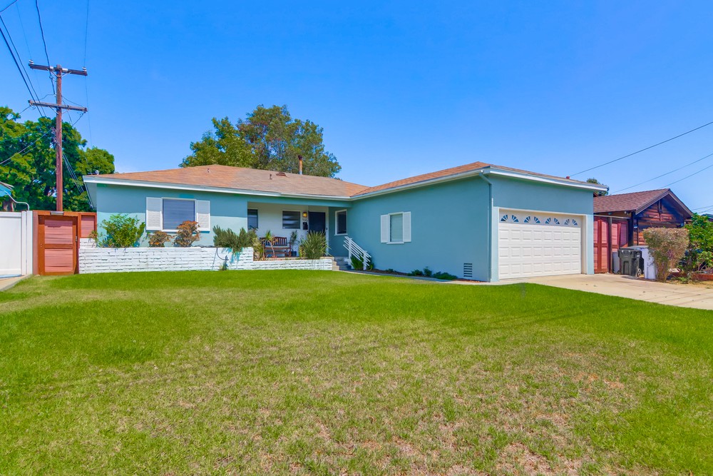 Virtual tour photo 3 of 47 for 5679 Dorothy Way