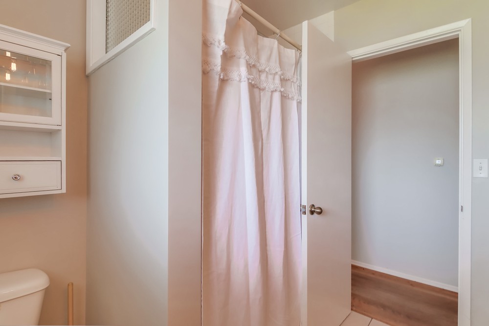 Virtual tour photo 32 of 47 for 5679 Dorothy Way