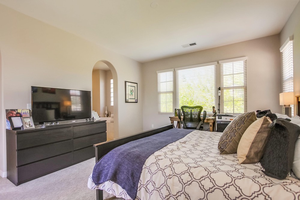 Virtual tour photo 31 of 58 for 5681 Cullen Crest Trail