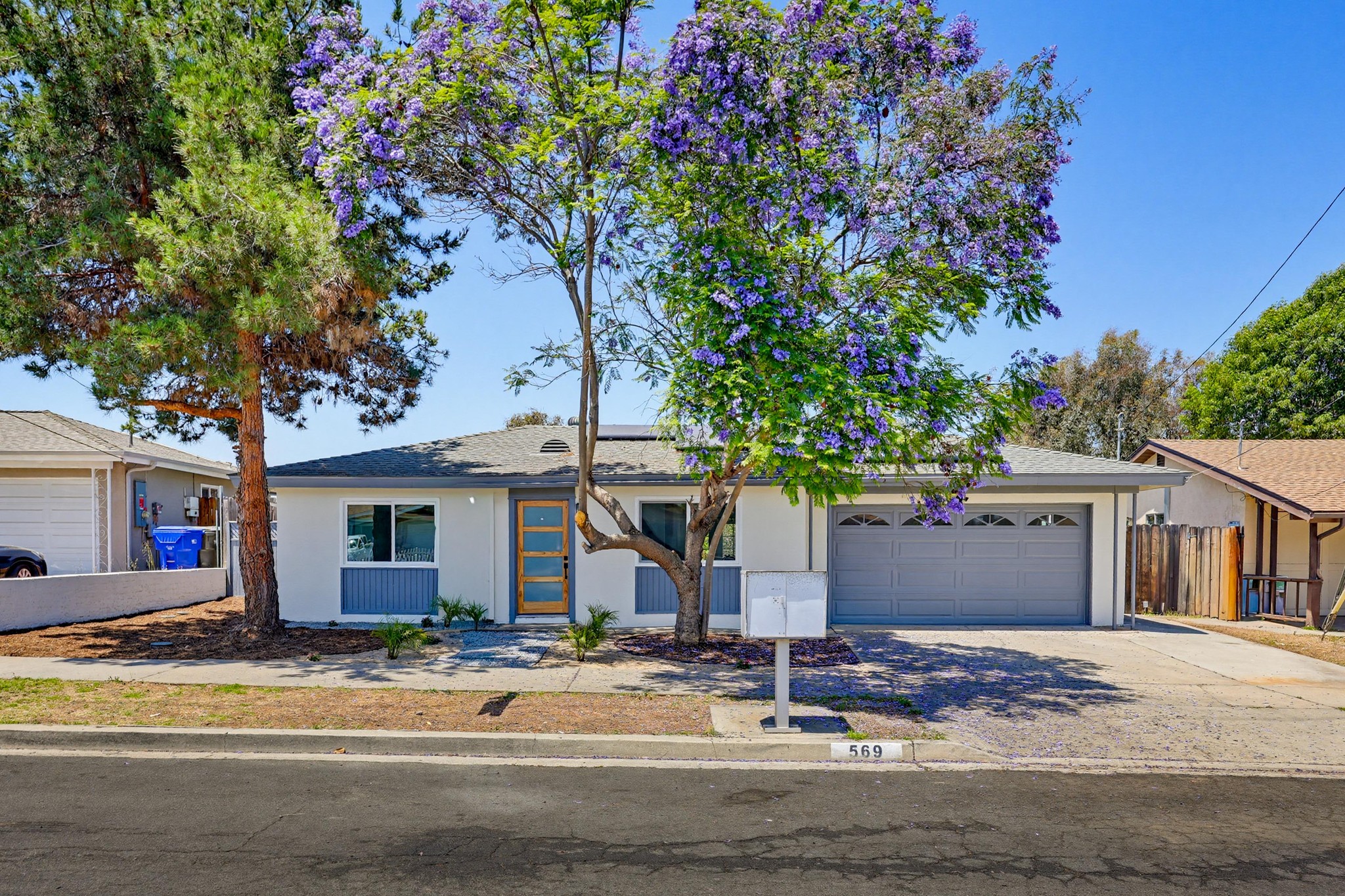 Virtual tour photo 1 of 52 for 569 Gold Dr