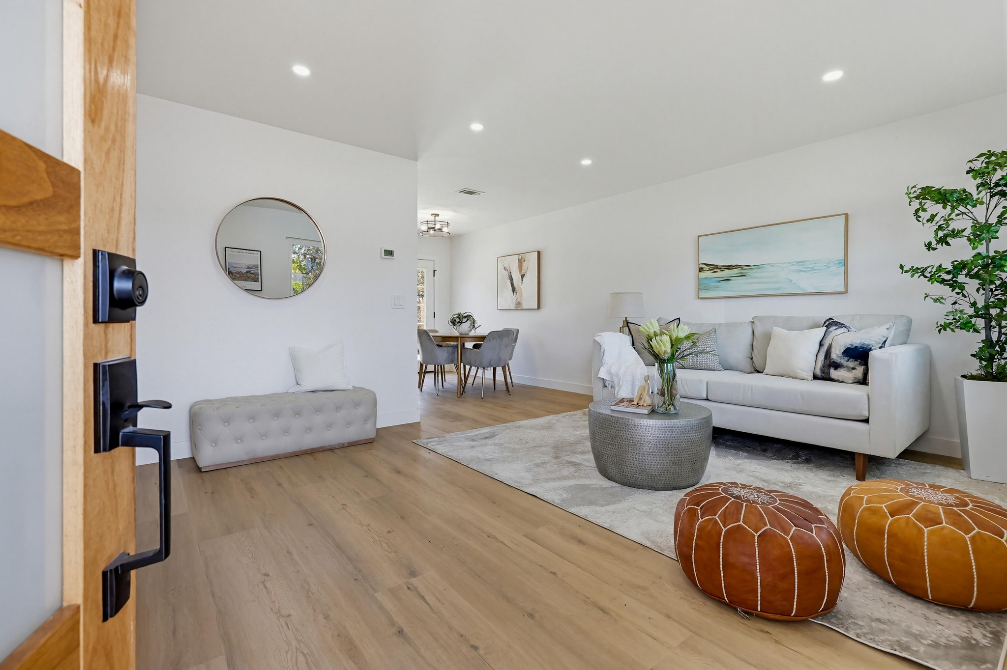 Virtual tour photo 9 of 52 for 569 Gold Dr
