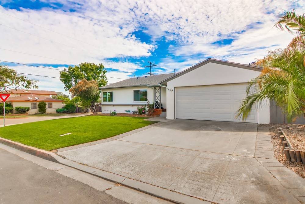 Virtual tour photo 4 of 55 for 569 Savoy St