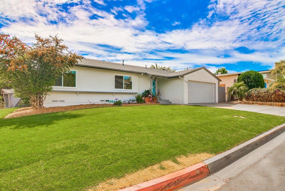 Virtual tour photo 5 of 55 for 569 Savoy St