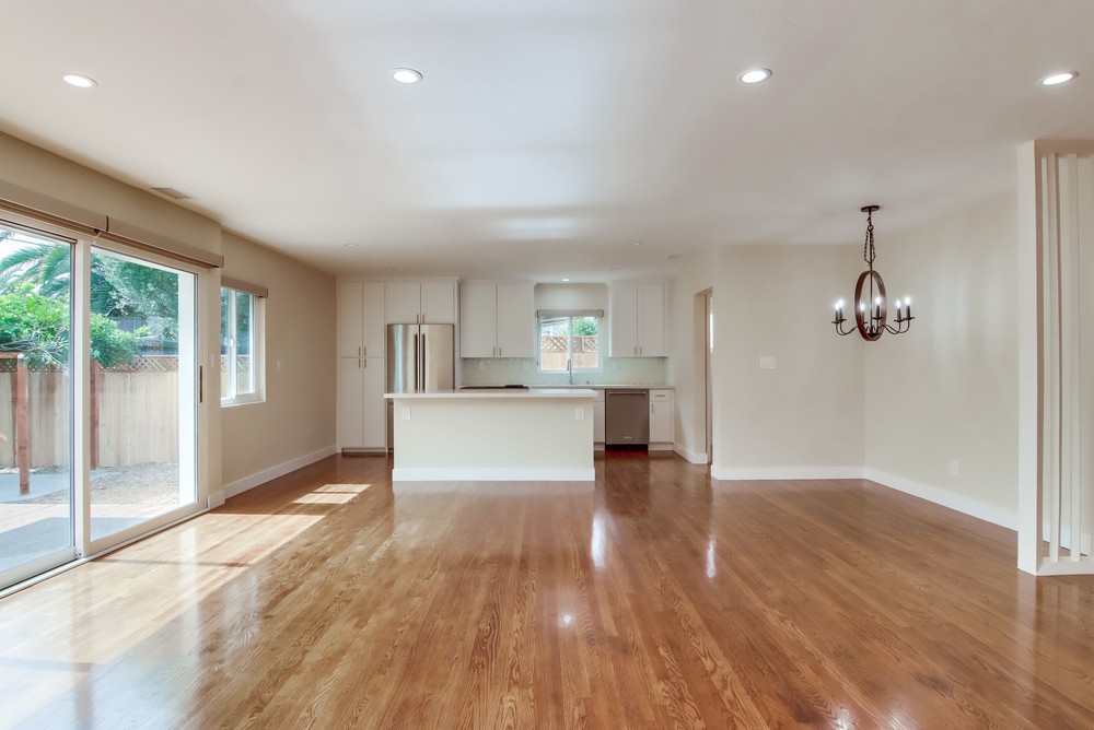 Virtual tour photo 12 of 55 for 569 Savoy St