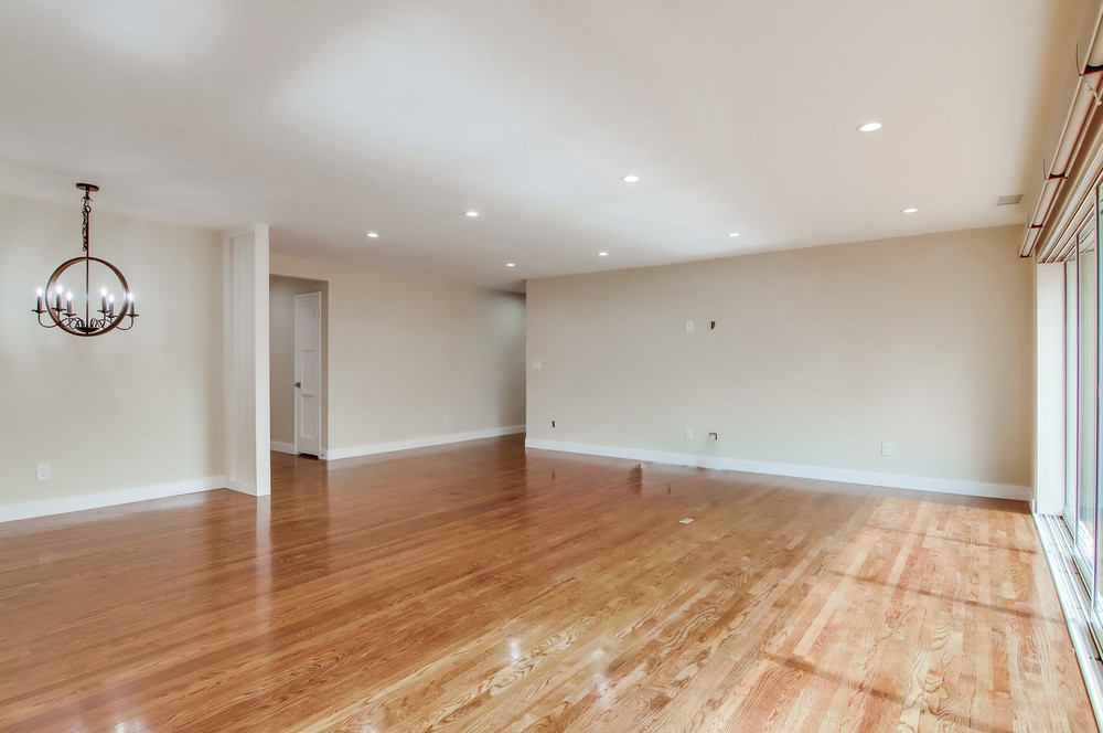 Virtual tour photo 14 of 55 for 569 Savoy St