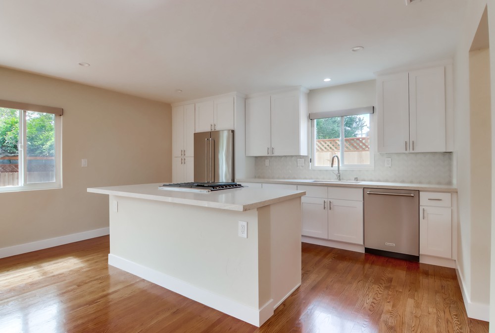 Virtual tour photo 19 of 55 for 569 Savoy St