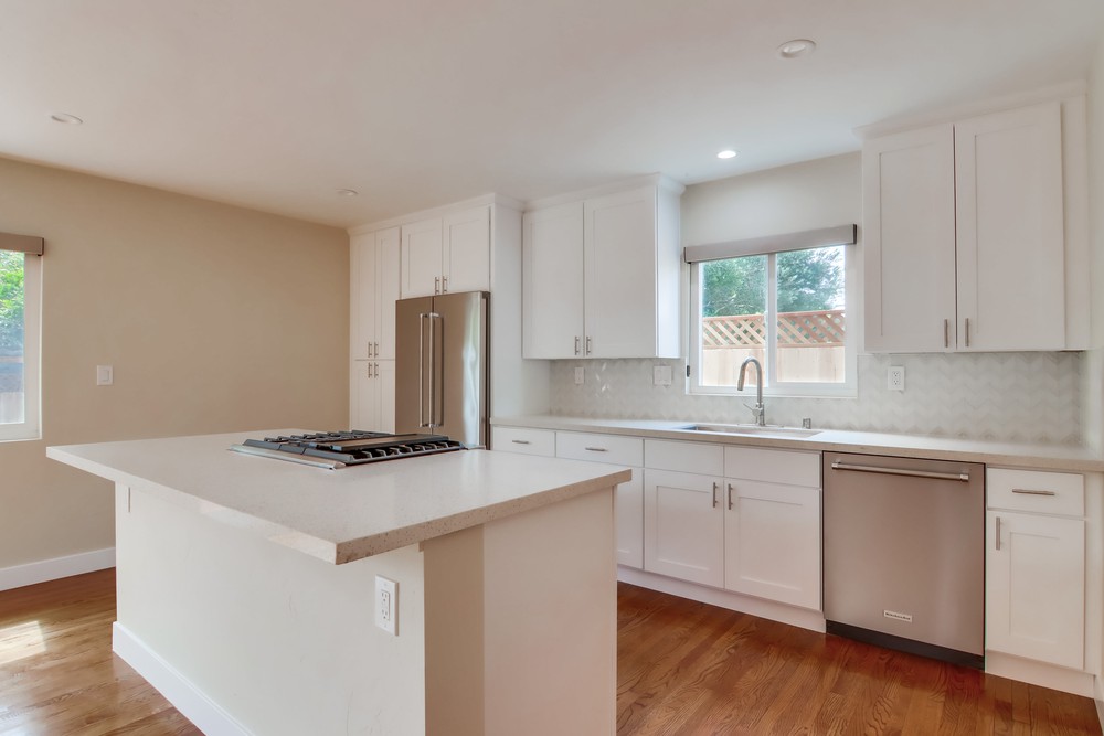 Virtual tour photo 20 of 55 for 569 Savoy St
