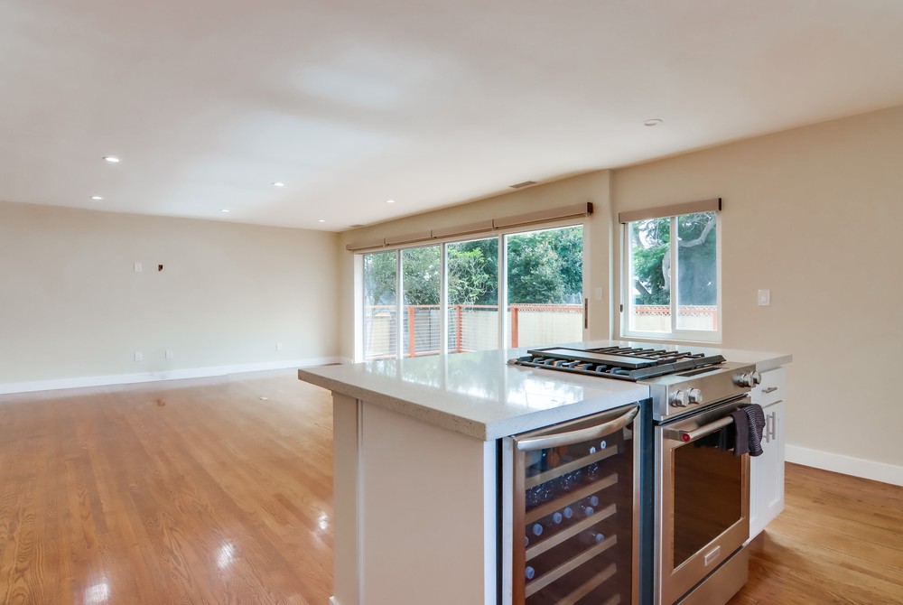 Virtual tour photo 24 of 55 for 569 Savoy St