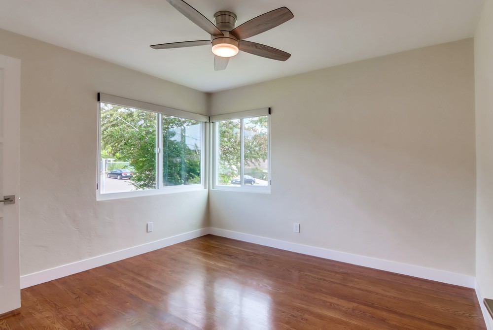 Virtual tour photo 35 of 55 for 569 Savoy St