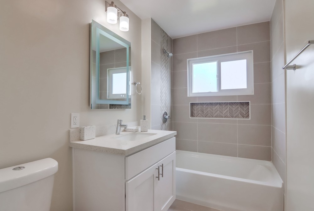 Virtual tour photo 39 of 55 for 569 Savoy St