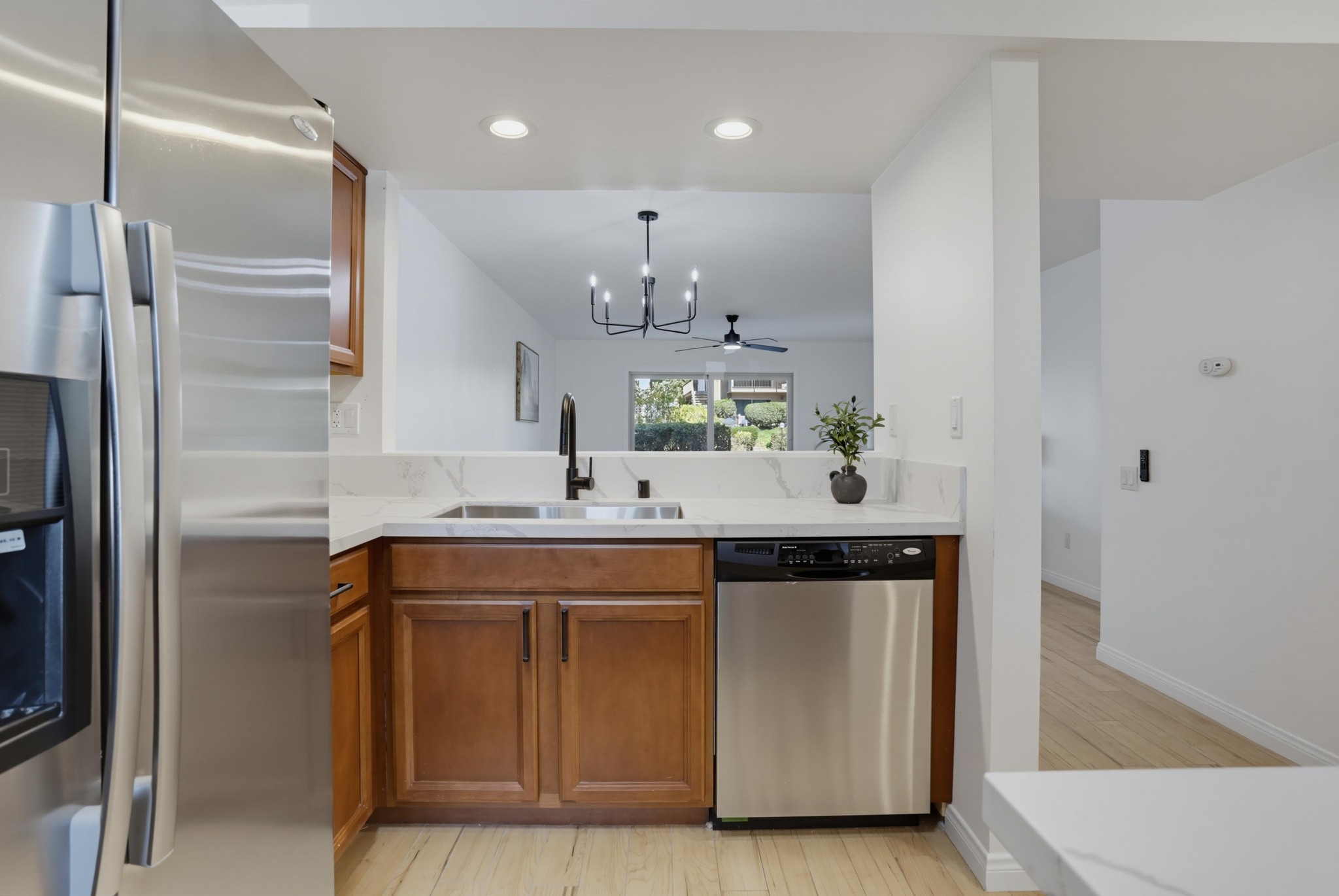 Virtual tour photo 11 of 39 for 5700 Baltimore Dr Unit 146