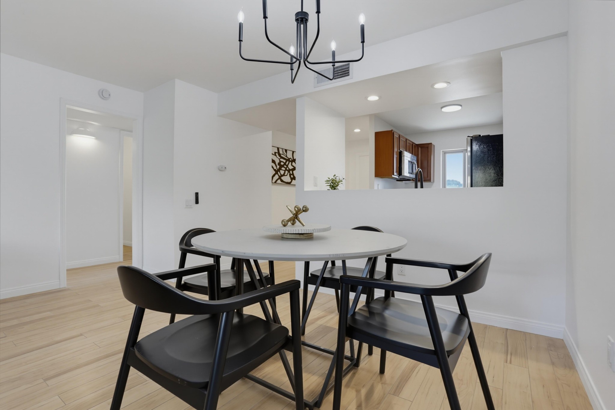 Virtual tour photo 14 of 39 for 5700 Baltimore Dr Unit 146