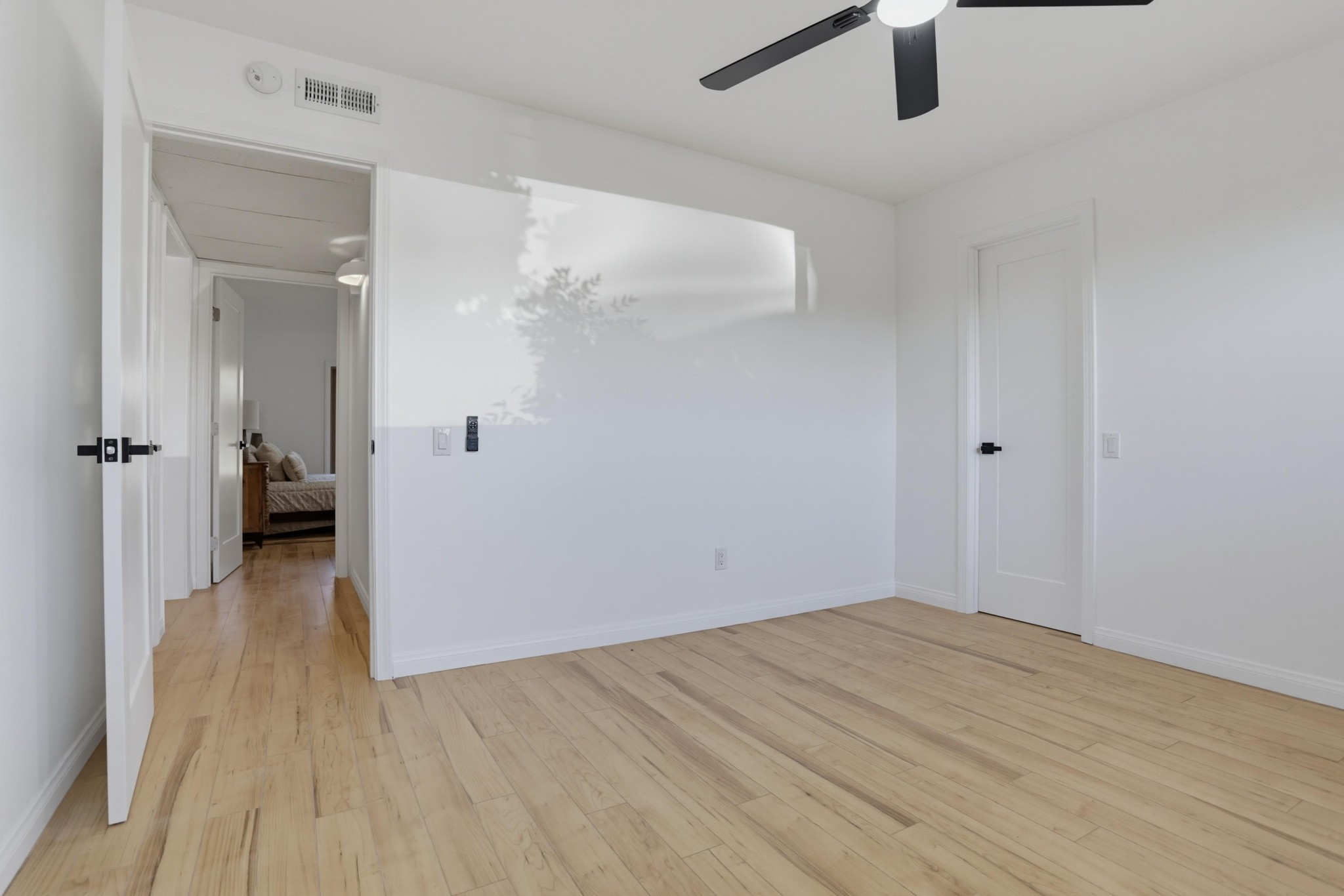 Virtual tour photo 31 of 39 for 5700 Baltimore Dr Unit 146