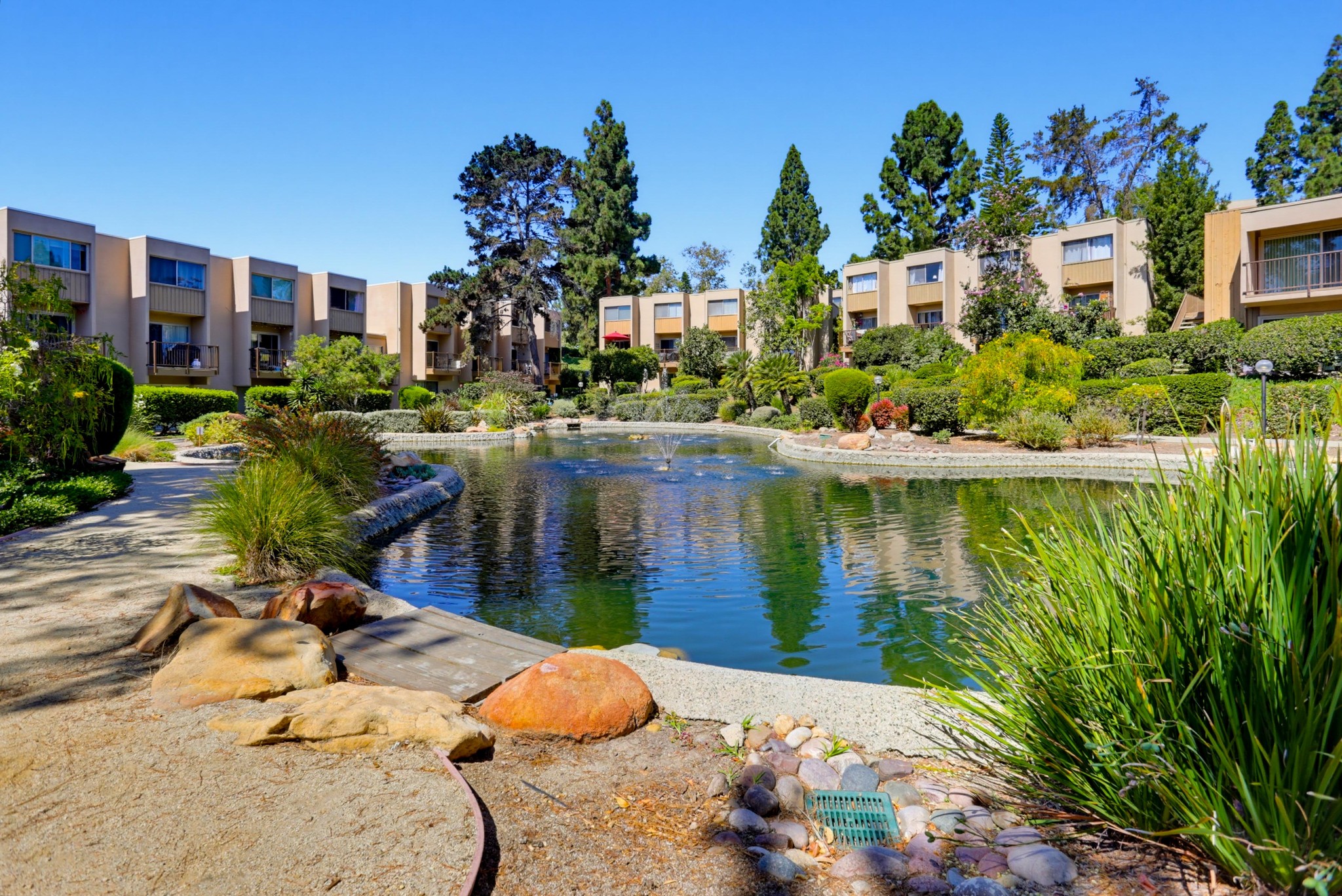 Virtual tour photo 38 of 39 for 5700 Baltimore Dr Unit 146