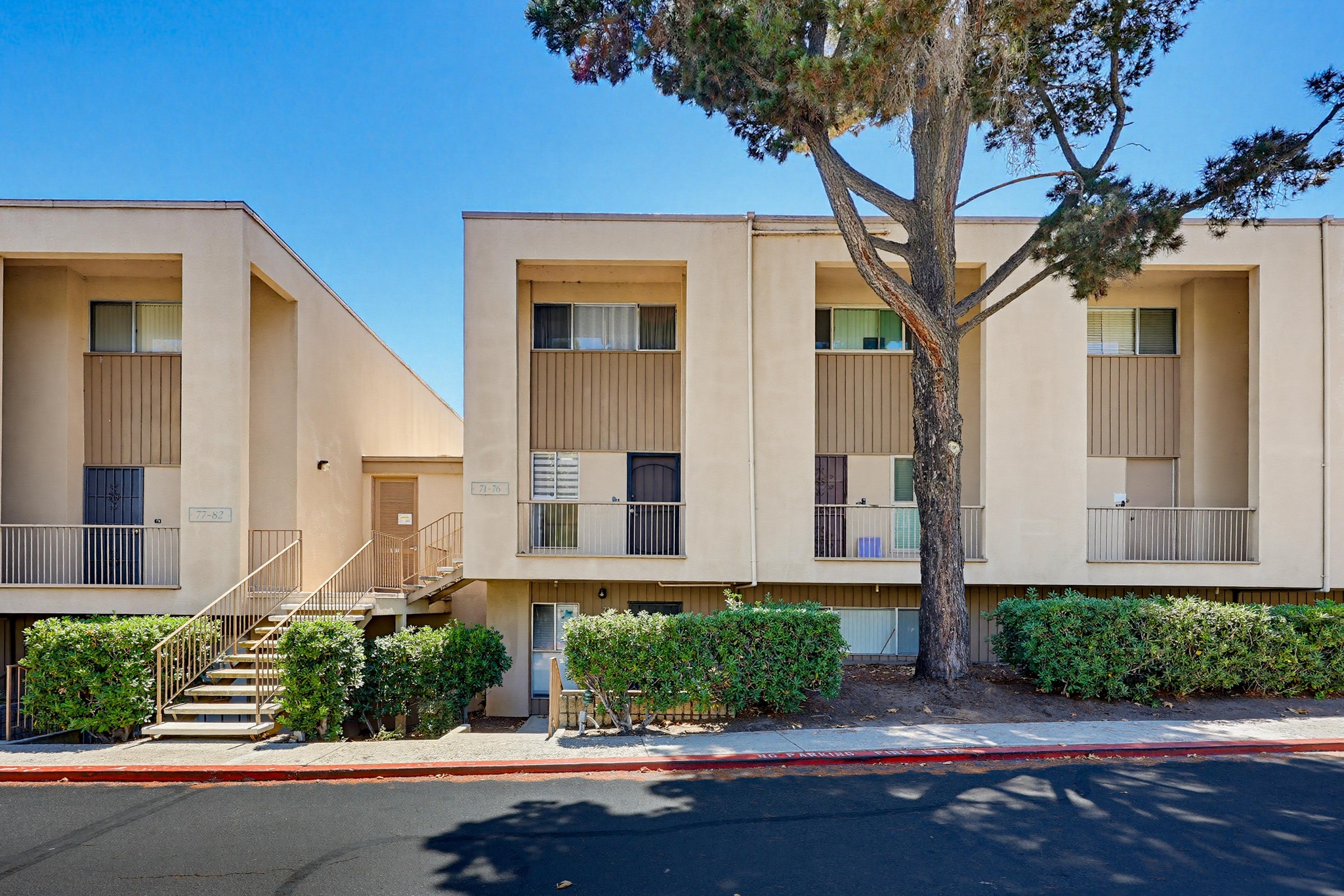 Virtual tour photo 3 of 58 for 5700 Baltimore Dr Unit 76